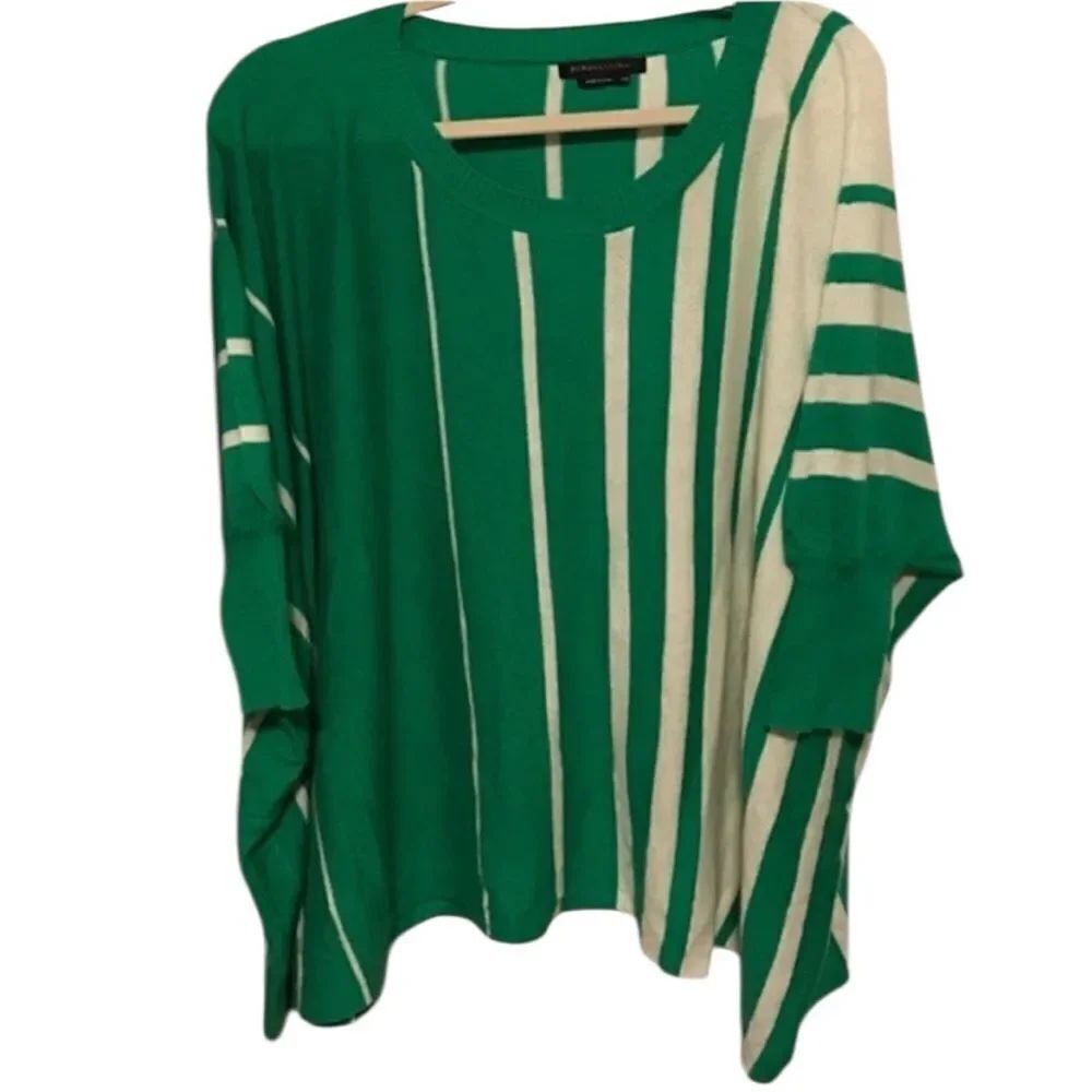 ✨2xHP✨BCBGMaxazria Green/Cream Knit Poncho✨